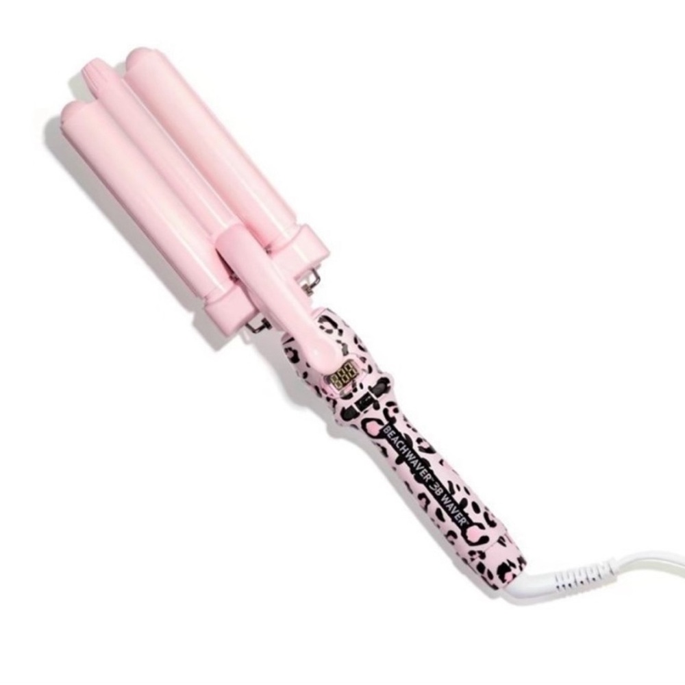 Beachwaver’s Pink Catwalk Waver